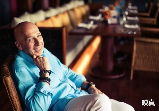 映真|19岁闯荡香港成百亿富豪，放弃一切入中国籍，为能成中国人而骄傲