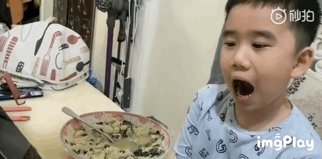 [黄冈]真·土特产！医疗队员带回黄冈密卷\土特产\，孩子看后表情亮了…