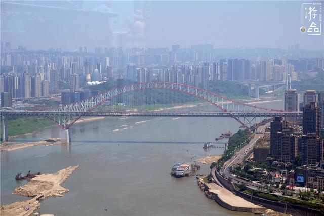 重庆▲180元的重庆来福士探索舱，加20元可升级VIP“插队”，你愿意吗？