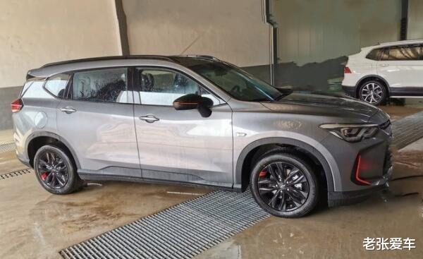 SUV|跌到7.47万,又一合资车妥协,车长4米7油耗6,空间比CRV大一圈!