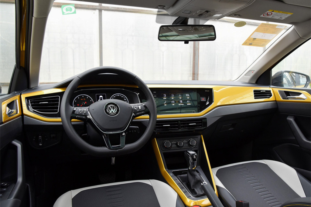 大众Polo|大众Polo终于妥协，价格已跌至7万多，为何还是毫无起色？