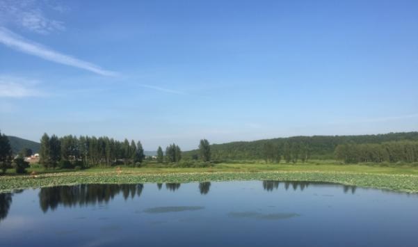 镜泊湖▲黑龙江镜泊湖神秘生物出没，被游客数次目睹，长达20米浑身发光