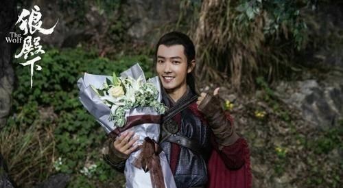 『狼殿下』《长相守》空降定档，被嘲扑街预定，《狼殿下》播出又遥遥无期