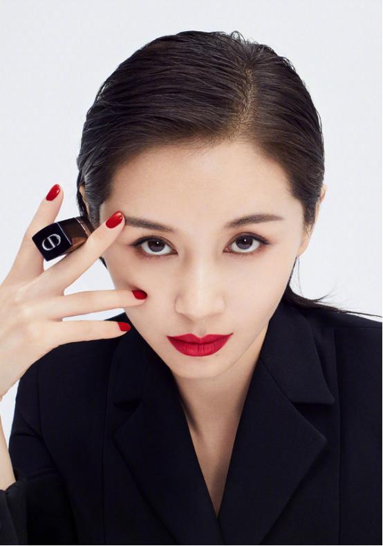 「王子文」王子文最新广告大片真“飒”，女老板气质太出众，美到不可忽视