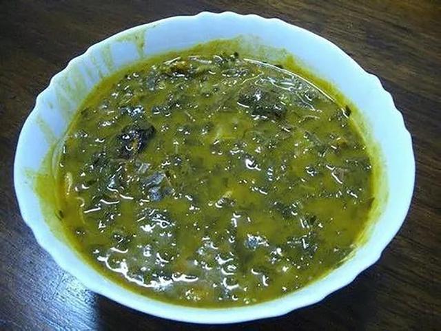 『炒饭』食堂又出新菜了，抓紧来排队，大学生：这菜，妈见打，爸见抽