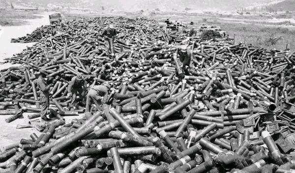 |铁原阻击战：师长蔡长元命令原地解散，李奇微看后，致敬志愿军