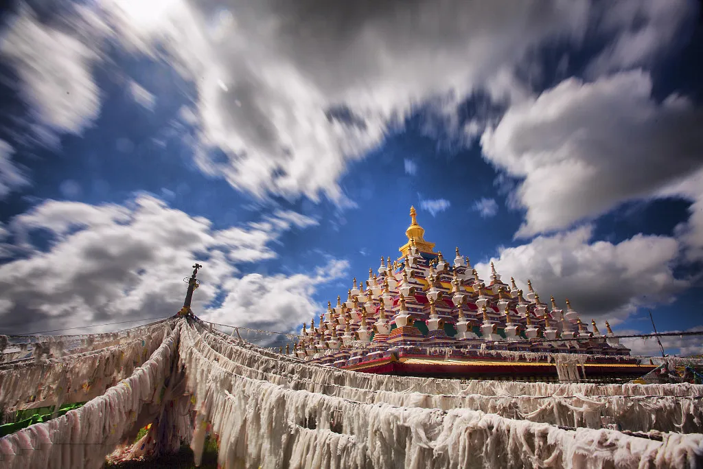 66号公路▲中国的66号公路！这条藏在川西的草原天路，每一帧都是流动的大片|思鹿旅行推荐