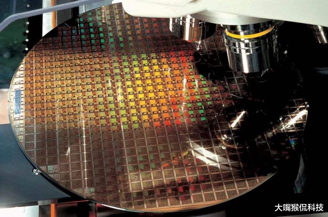 【光刻机】国内传出好消息，国产光刻机领域突破在即，华为的助力来了