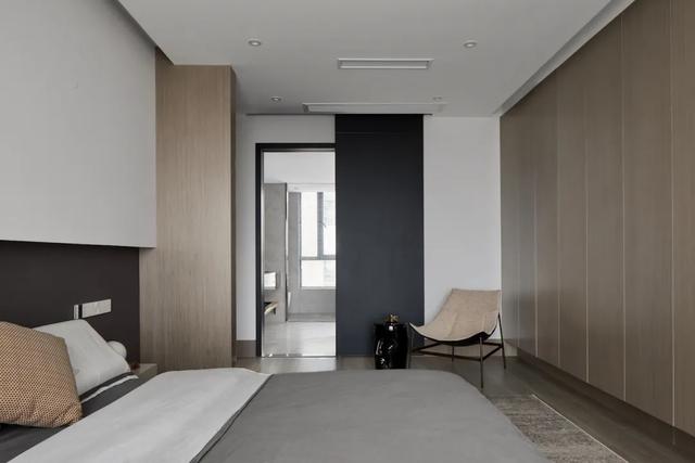 ：146㎡现代轻奢风，超大双盆主卫生间，享受奢华居住体验