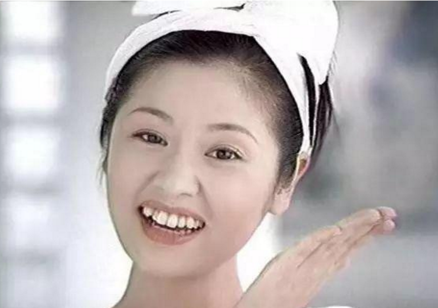 #赵薇#一口乱牙的赵薇，整牙前的范冰冰，未变脸的林心如，22年堪比换头