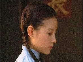 发型|容易毁气质的5种发型，不是显脸大，就是显头大，很多人都尝试过