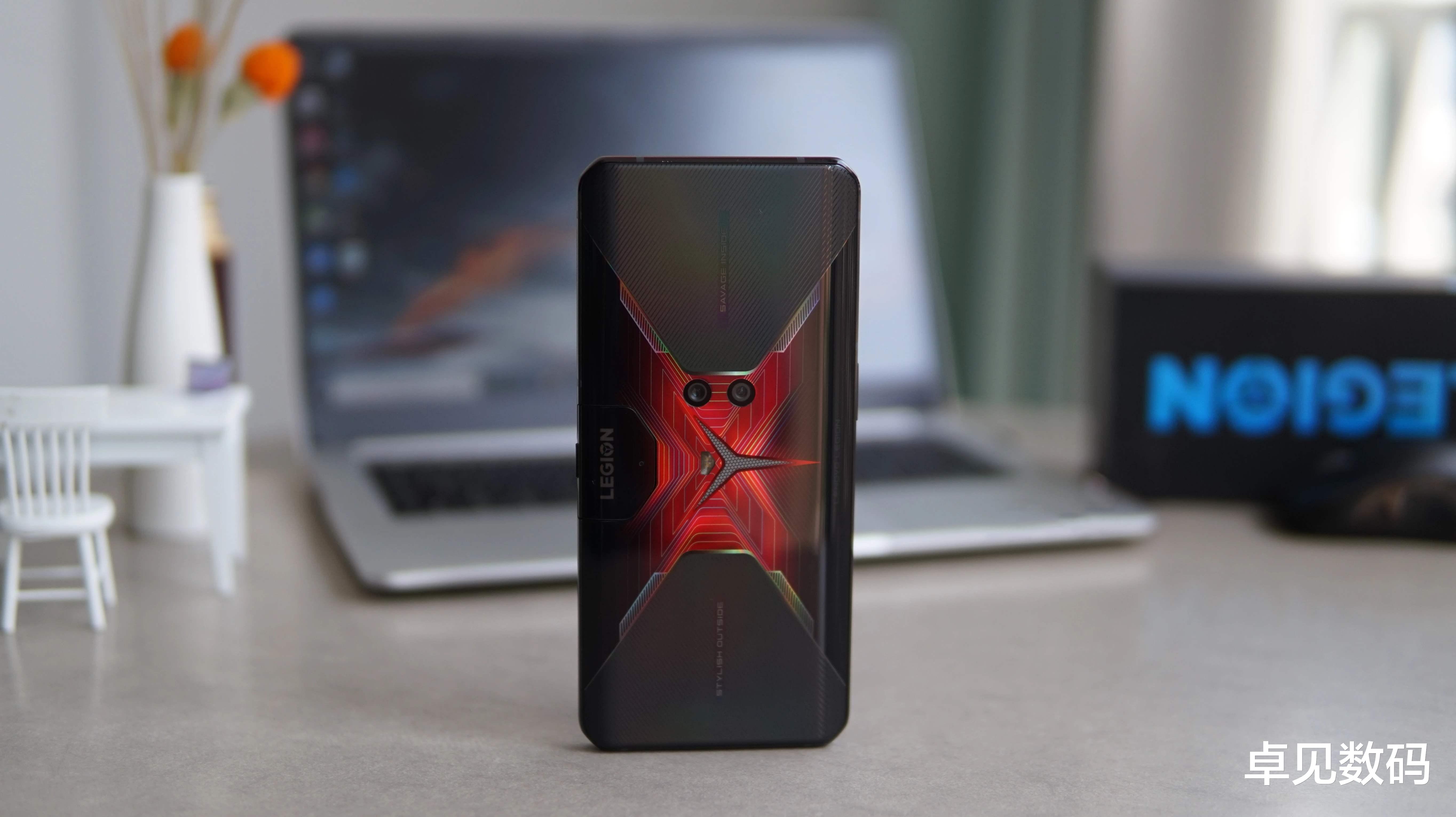 骁龙865|5000mAh+90W快充+骁龙865Plus+144Hz，最强5G旗舰诞生！