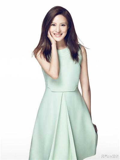 邬靖靖|邬靖靖：出道就被姑父捧红，如今姑父改捧娇妻，她沦落演网剧为生