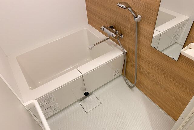 |日本一套21㎡房租了10年，没有卧室客厅地板当床，空无一物像新房