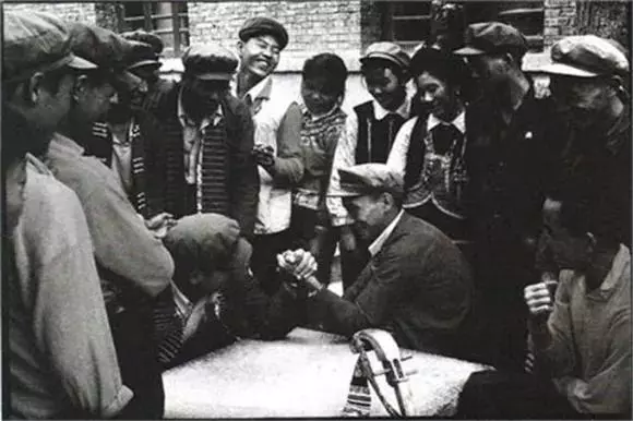 「老照片」1984年中国老照片：图2很熟悉、图7让人怀念、图8当时很少见