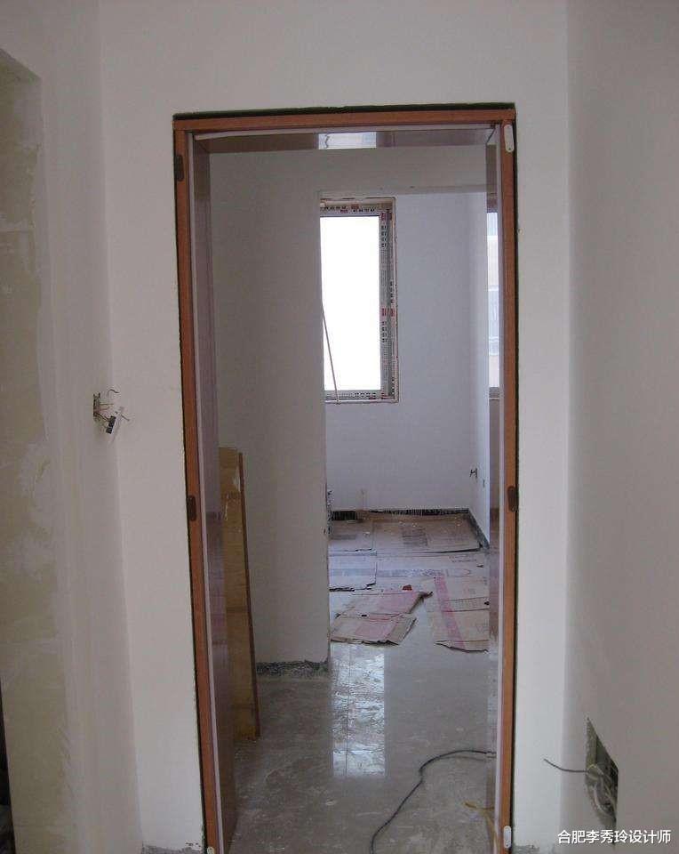 「」师傅太没责任心，门套和瓷砖之间留3公分缝隙！现在到底咋补救？