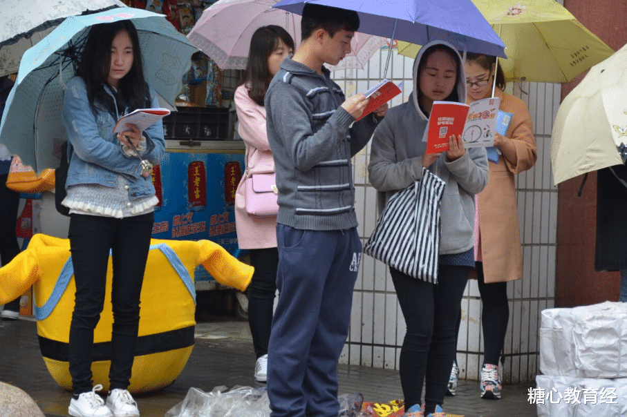 大学|这4个大学专业，连续4年进入“撤销专业”前10榜单，考生需谨慎