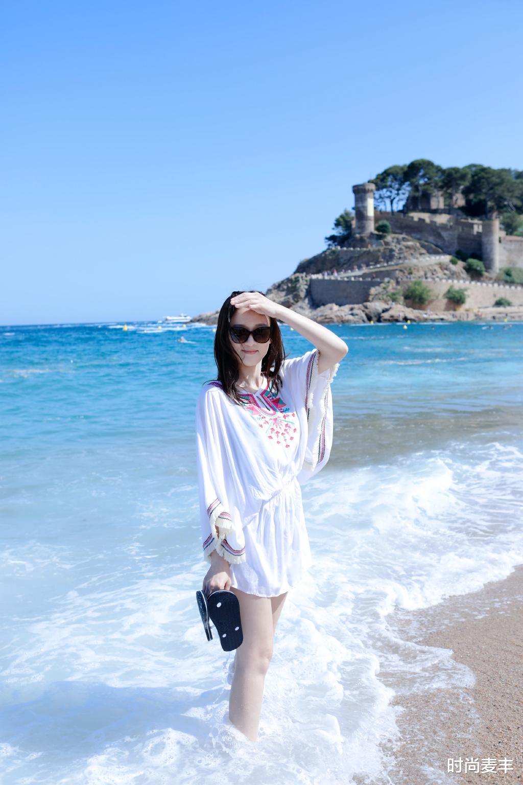 连衣裙|陈乔恩哪像步入中年的人，穿剪刀领蝴蝶结连衣裙，配低马尾好甜美