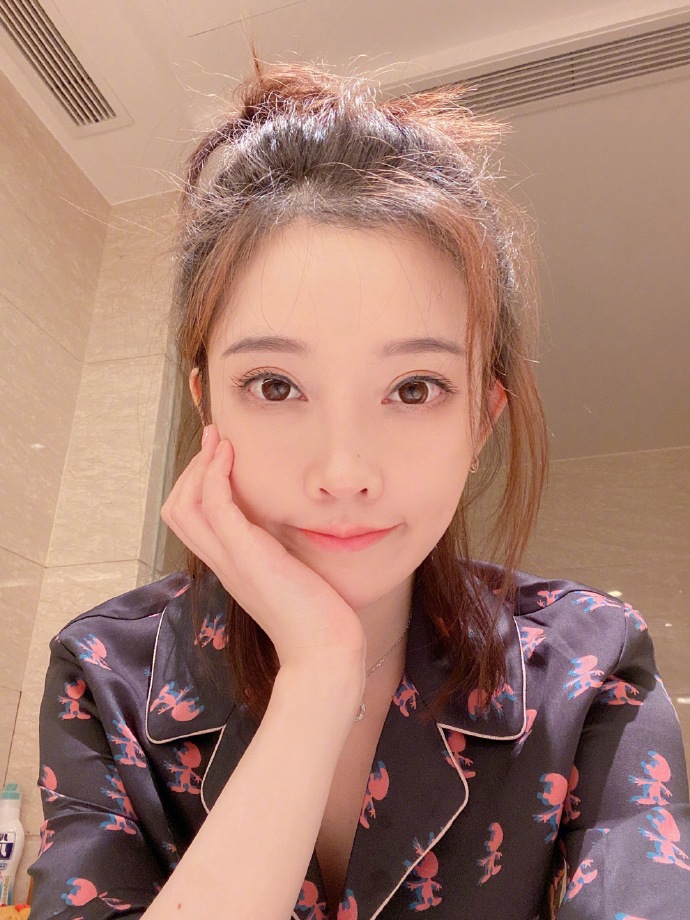 冯提莫|冯提莫歌手身份坐实，受邀参加日本音乐会，会怎样惊艳亮相呢？