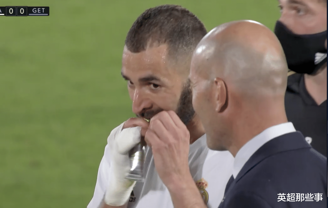 皇家马德里■1-0！皇马6连胜“触摸”冠军，甩开巴萨4分，拉莫斯点射制胜