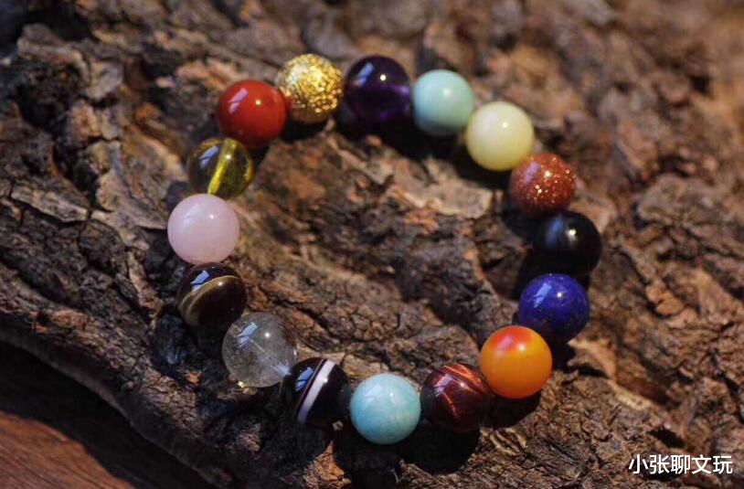 文玩|一眼看上去很值钱，仔细看才知道是假货的文玩手串有哪些？