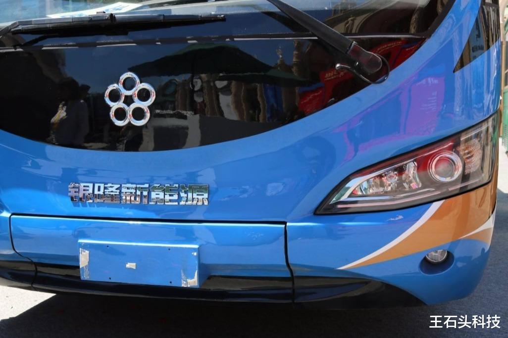 『董明珠』他用“烂摊子”套走董明珠26亿，带钱逃往美国后，现在怎样了？