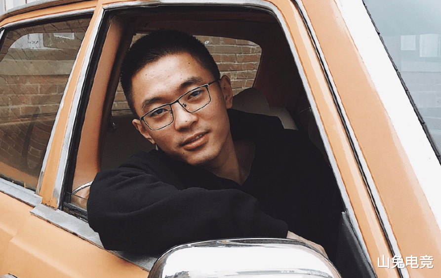 4am战队|绝地求生4AM夏季赛出事故，王欣掉线到第四圈，粉丝：这不重开？