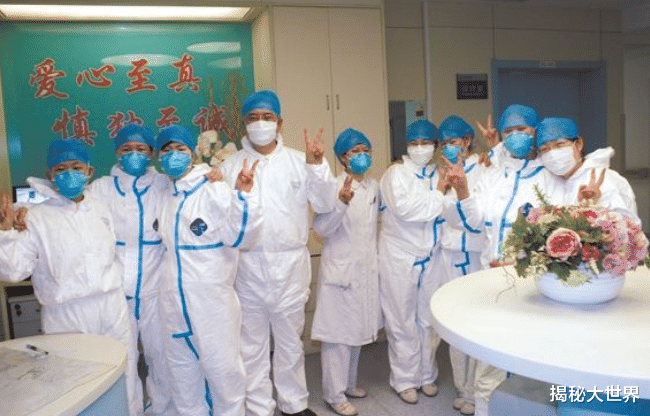 #法国#法国记者质问中国数据造假？专家回应：中国十步一药店，百步一医疗所