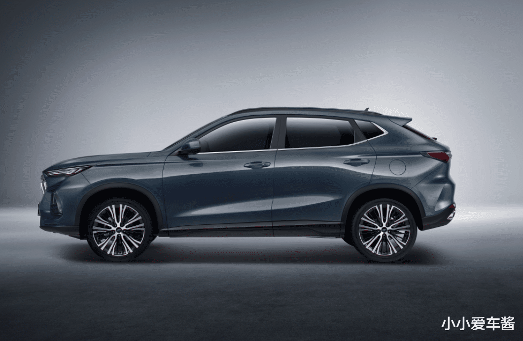 MG5|买不起CR-V可以再等等它！轴距超2米7，搭1.5T引擎就爆发300牛米