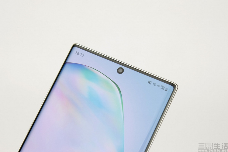 荣耀：5G入门手机或将爆发，却可能撕开了一块遮羞布