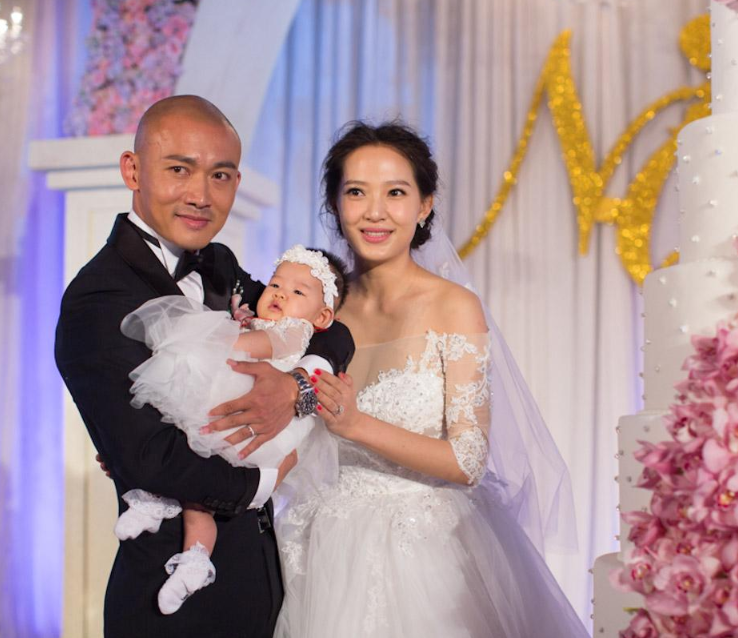 胡歌|为追星她考上中戏，追了10年终于嫁给偶像，今33岁被老公宠成公主