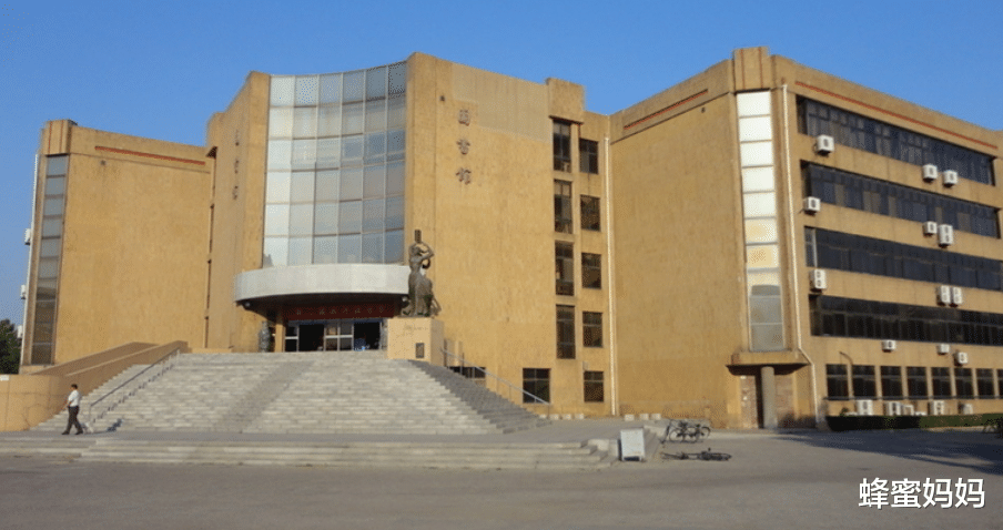 南开大学|中国“衰落最狠”的985大学，没有一个A+学科，网友：终跌落神坛