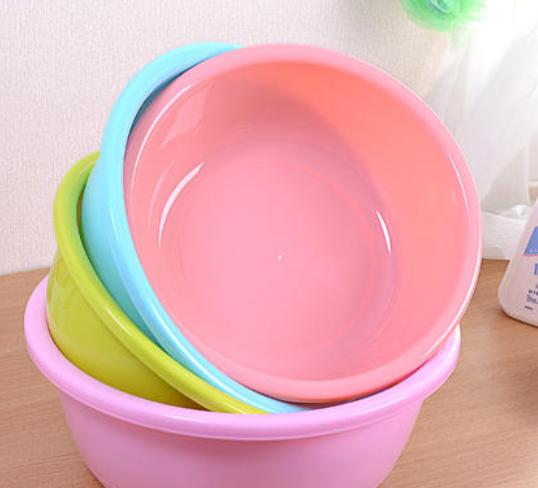 ＂洗脸盆平放占地儿还落灰，3个小方法，干净不占地儿＂