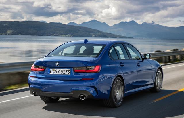 宝马3系▲月薪一万开宝马3系，开4个月后悔了，车主：都怪自己当初太单纯