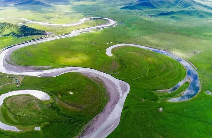 九寨沟：除了九寨沟，阿坝到底还藏了哪些绝世美景？