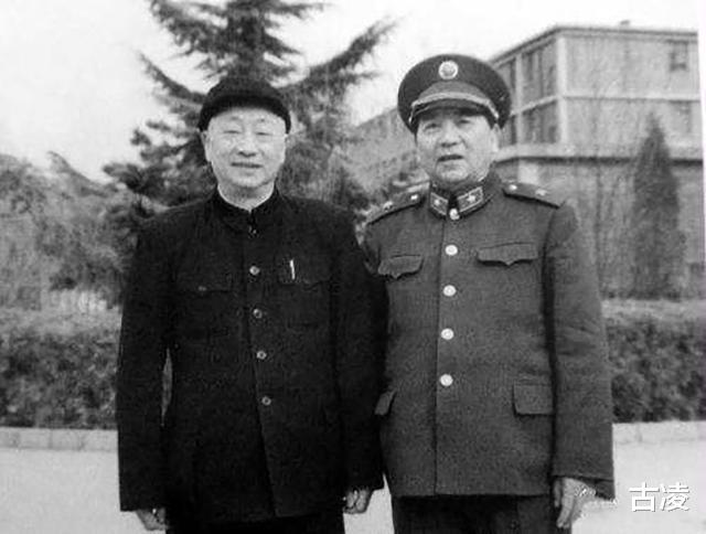 『北京市』副团长战亡，母亲每年祭奠，17年后北京突然来信：请亲娘来相见