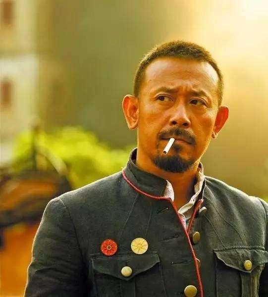 姜文|你所不知道的《让子弹飞》背后：周润发不高兴，姜文向制片人服了软