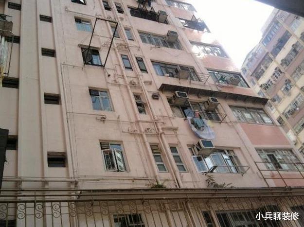 表哥700万在香港买的豪宅，面积才45㎡，连个阳台都没有！憋屈！