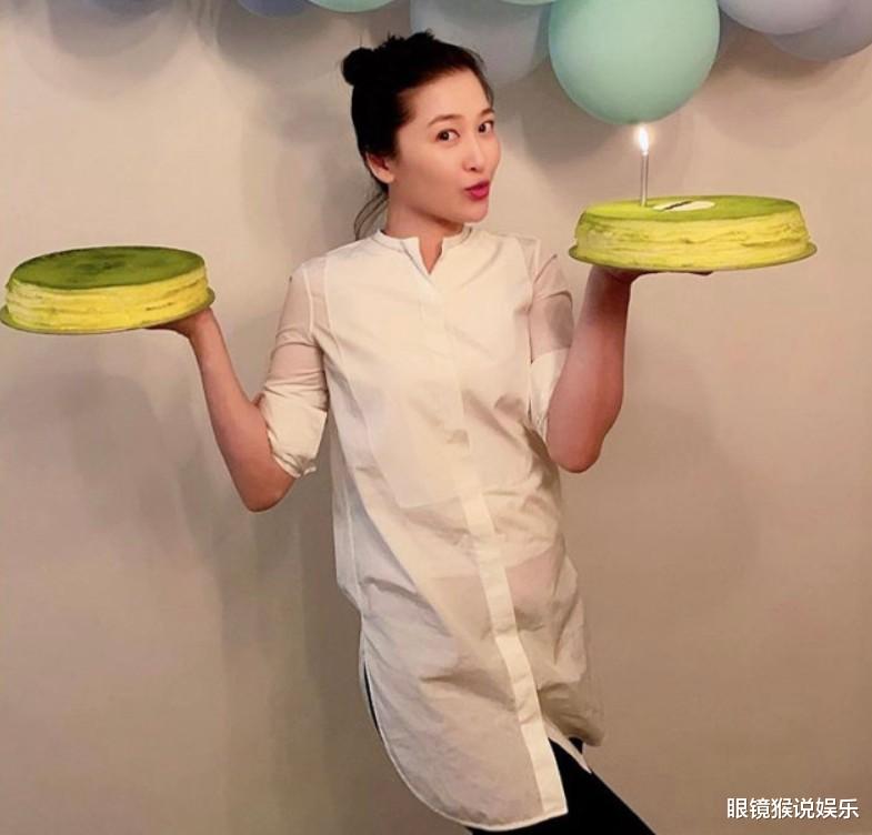 周丽淇|跟相伴19年发妻离婚，为娶港星改名，如今妻子庆生却不露面？