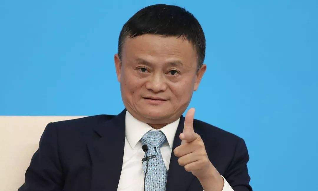 马云|为啥马云经常换手机，却从不用国产的华为，而是用美国的iPhone？