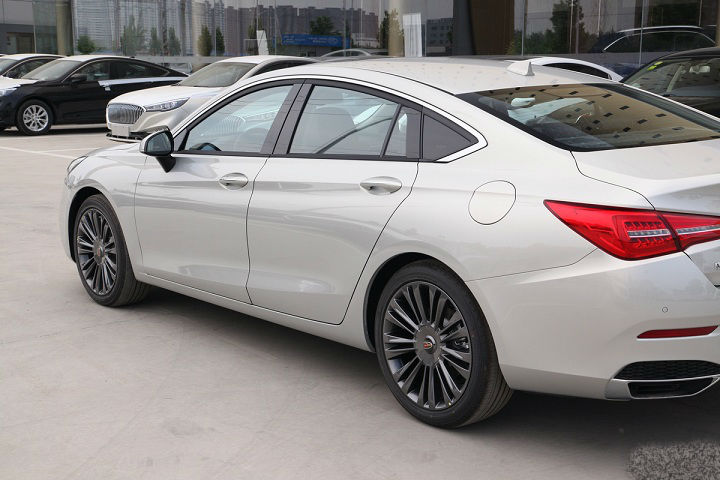 b级车▲年销近5万台的国产B级车，1.8T+6AT，还有终身质保，还要雅阁？