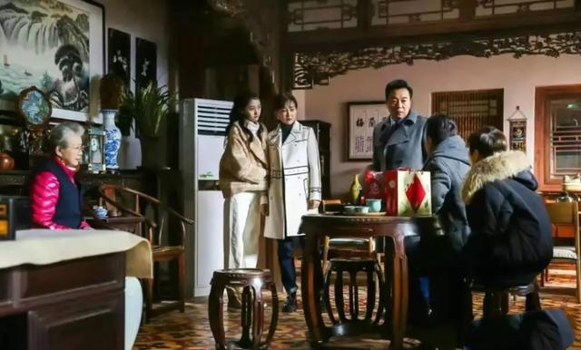 甄嬛传|关晓彤为何会拍《什刹海》?这部剧根本不适合她啊!