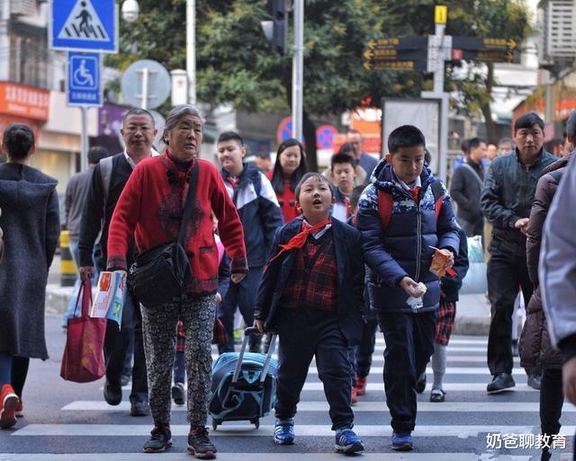 教育部■教育部开学“最新”通知,中小学生熟门熟路,医学生却炸了锅