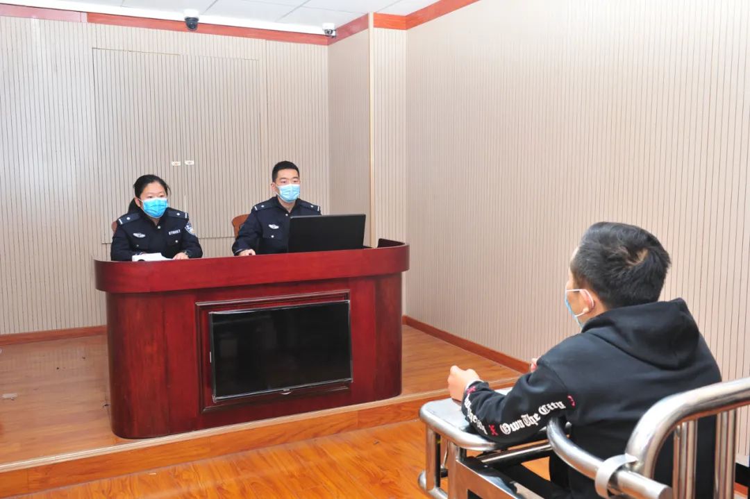 宁波|正在严打！临沂某小区出租屋，7人被带走！