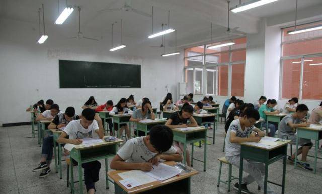 :高三语文老师:高考最后一个月语文突破120分的方法,非常实用!