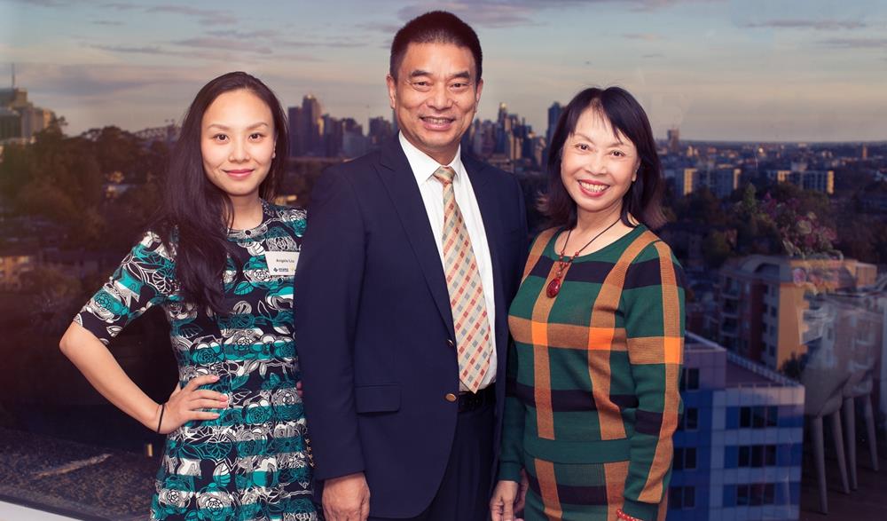 『刘永好』丈夫给她2000万零花钱，她却拿去开了6家公司，而今身家高达百亿