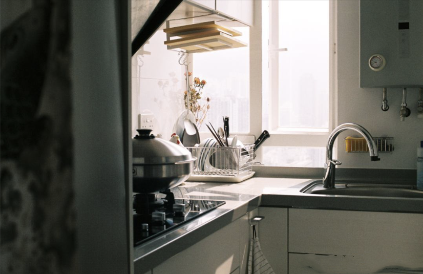 ：夹缝中求生存！香港38㎡的公寓，居然还装出了2室1厅