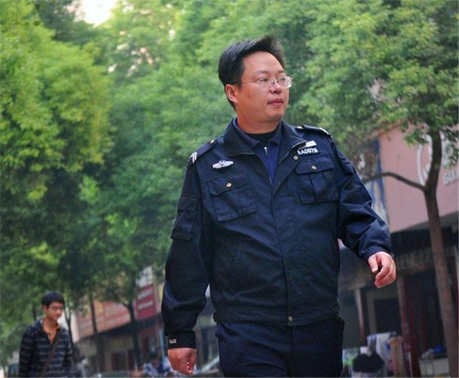 [中国人民]她高考692分，毕业后却精神失常，两度成婚，生6孩子，在家待17年