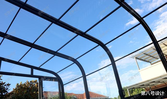 |顶楼送了大露台，与其放着浪费，不如建个移动阳光房，又美又实用