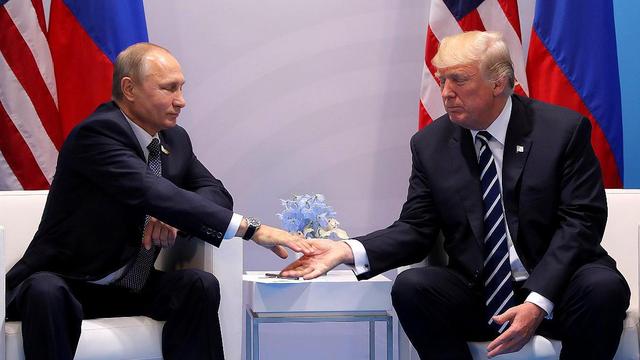 『美军』美军召开会议，大屏幕上突现中国国旗，上面的七个字引起舆论哗然